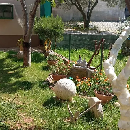 Meri- Near The Main Bus Station * ザダル