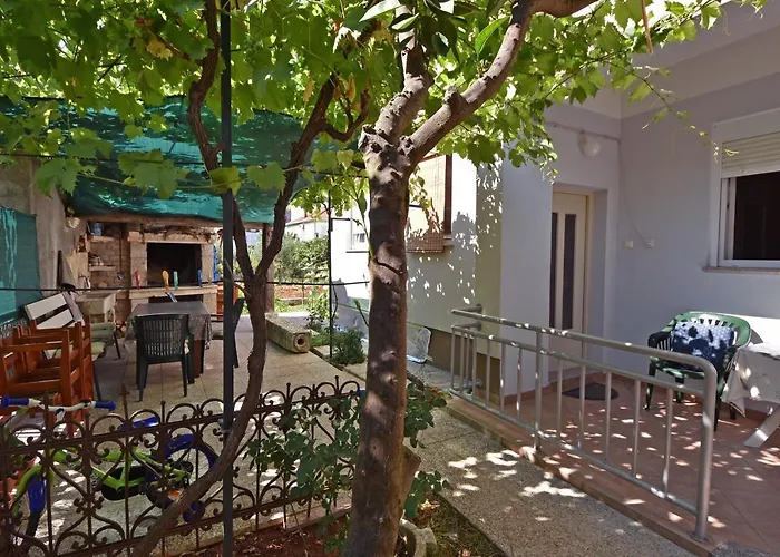 Meri- Near The Main Bus Station ザダル