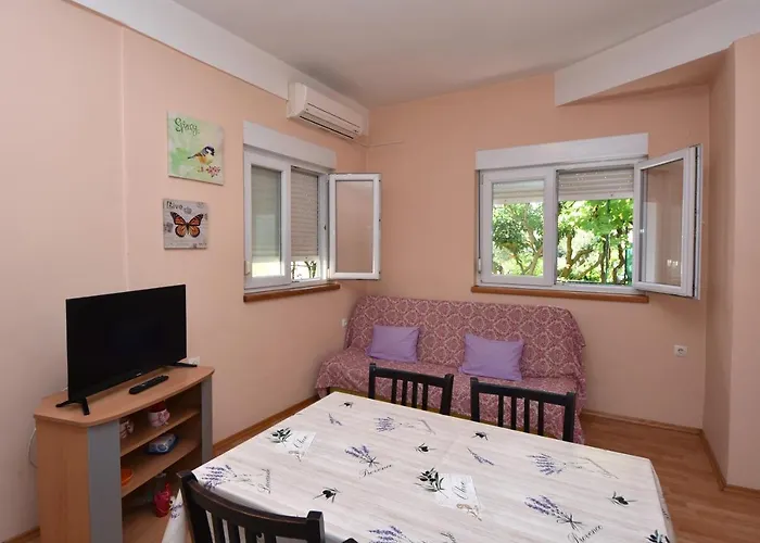 Meri- Near The Main Bus Station アパート *